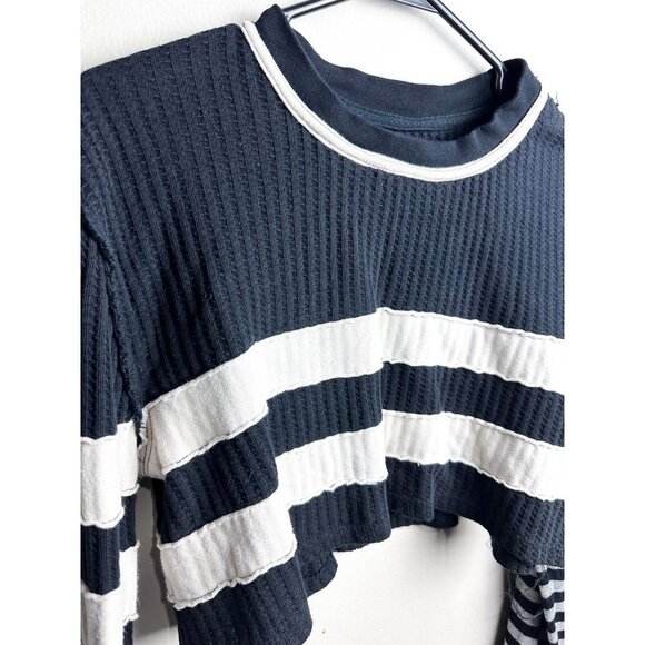 We The Free Game On Micro Crop Sweater Striped Womens Medium Black Cream - Picture 4 of 9